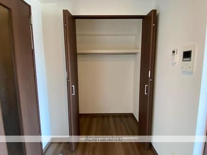 プレシャスタイム本町[1LDK/30.42m2]の収納