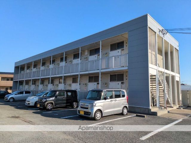 レオパレスインパストラルの外観写真