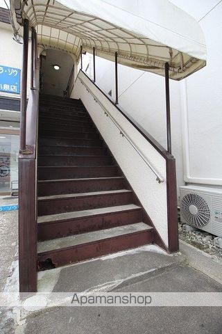 ヨシレジデンスの外観写真