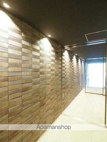 クロスレジデンス日本橋本町の玄関写真
