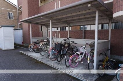 リュエル[2LDK/63.55m2]の共用部1