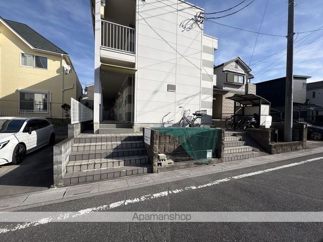 レオパレスムツミハイツ東大宮の玄関写真