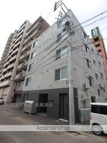 YUGO’S中島の外観写真