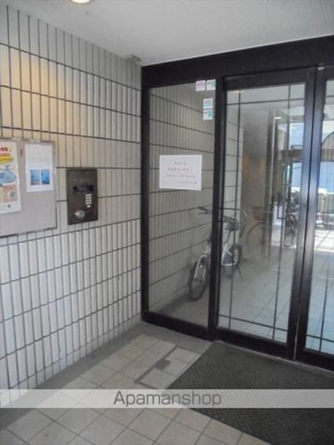 和歌山県和歌山市新通６丁目[1K/22.32m2]のエントランス