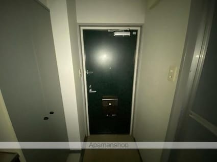 香川県高松市亀岡町[1K/27m2]の玄関