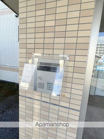ユーミーハーバービューの玄関写真