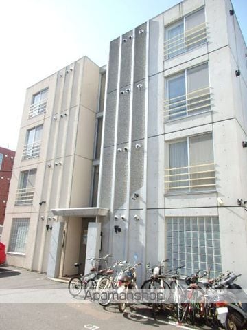 エムプラス山鼻の外観写真