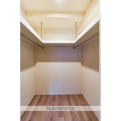 ドゥーエ町屋[3LDK/70.63m2]の収納