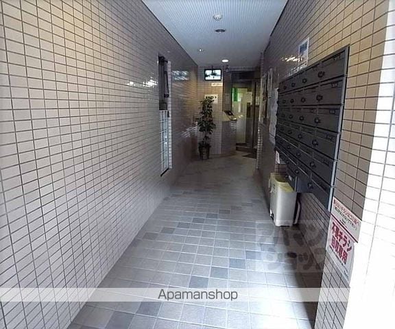 エスポワール京都の玄関写真