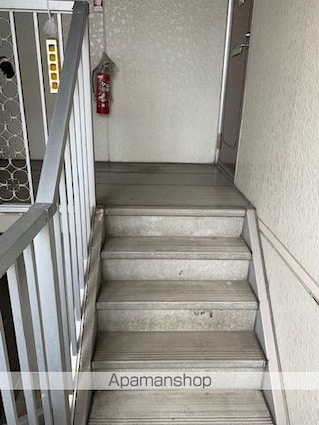 滋賀県大津市大萱３丁目[3DK/46.38m2]のエントランス1