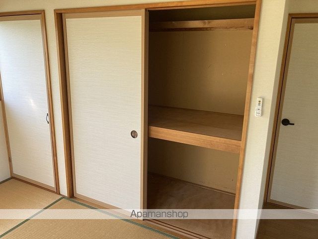 グローリアスの内装写真