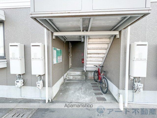 グリーンパーク新井　Ａ棟[3DK/51.09m2]のエントランス2