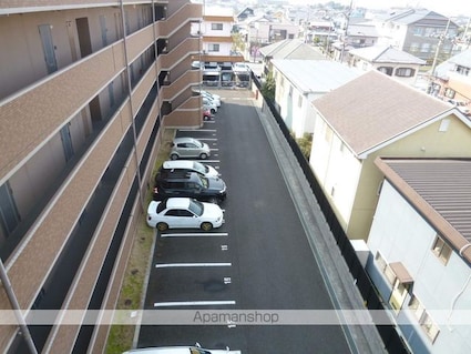 プチフルール千[1LDK/38.88m2]の駐車場1