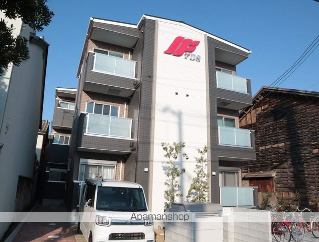 I MAISON RHODONの外観写真