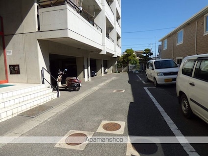 平和ビル新館[2LDK/43.02m2]の外観3