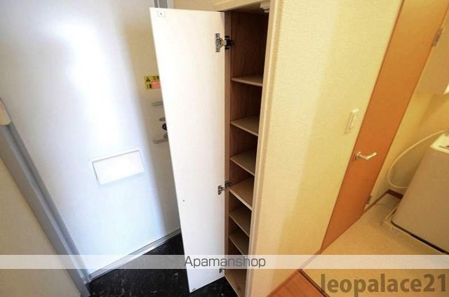 レオパレスフレイグラント多々良の内装写真