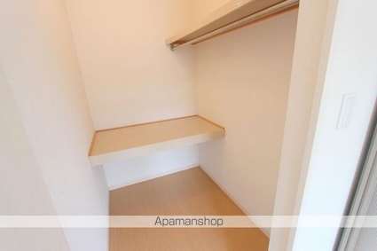 リビングタウン高松中央[1LDK/40.07m2]の収納