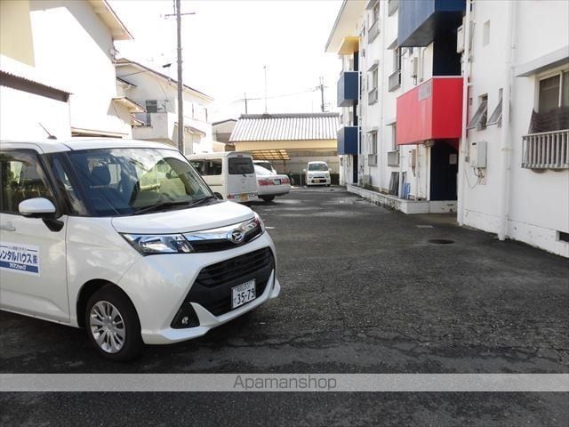 和歌山県和歌山市大谷[1LDK/39.69m2]の駐車場2