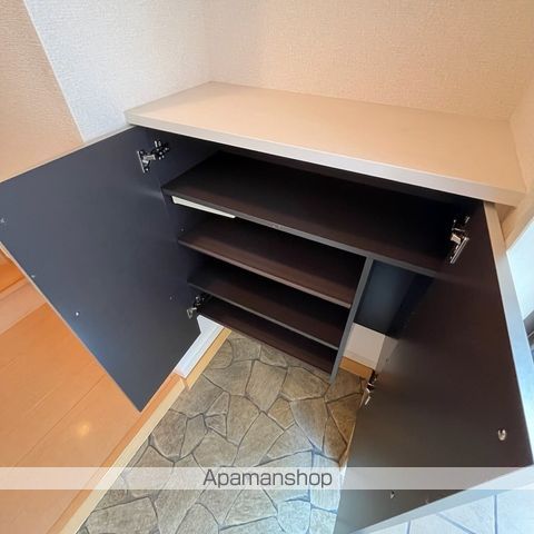リビングタウン唐崎 A棟の内装写真