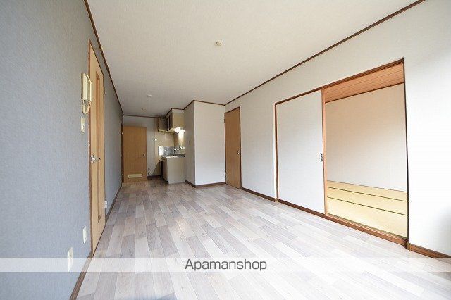 フラワーハイム栄町の内装写真