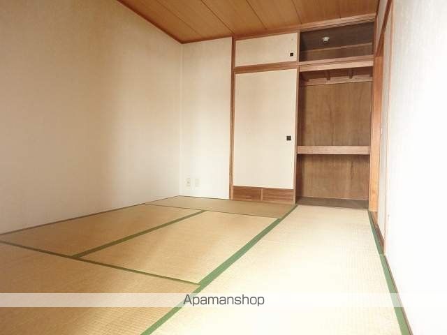 総業八軒ハイムの内装写真
