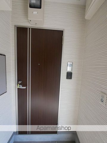 フェリシアの内装写真