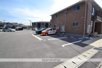 熊本県八代市古閑中町[3LDK/64.74m2]の駐車場