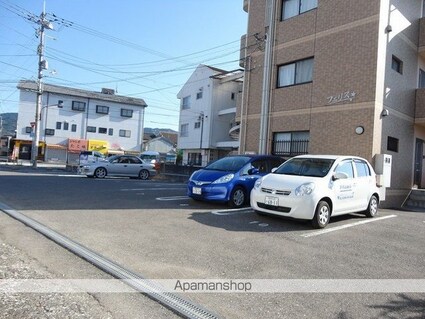 高知県高知市曙町１丁目[1LDK/40.23m2]の駐車場