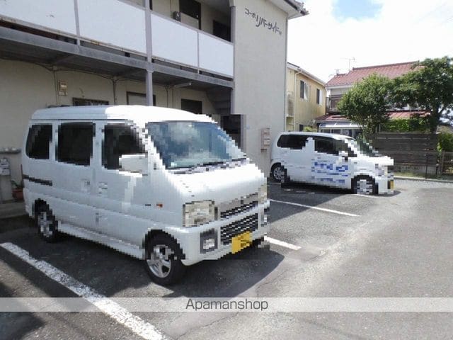 リバーサイドWの外観写真