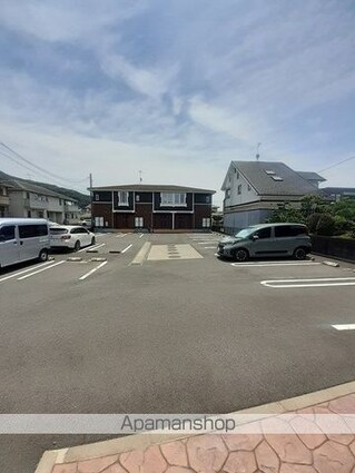 プティヴィラージュ　神辺Ａ[2LDK/57.21m2]の駐車場