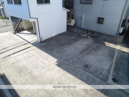 第四秀山コーポ[2DK/55.57m2]の駐車場