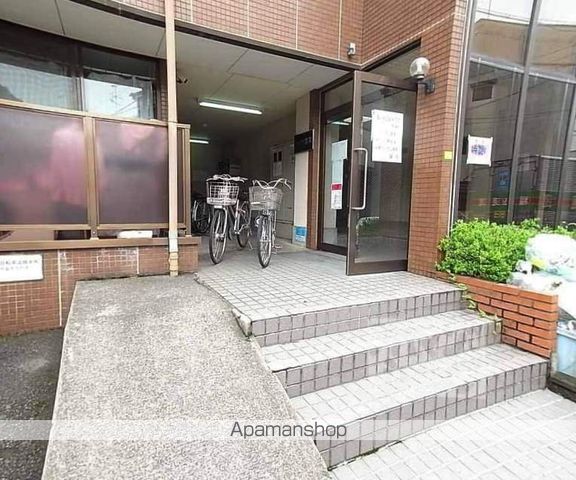 ハイツ協栄の玄関写真