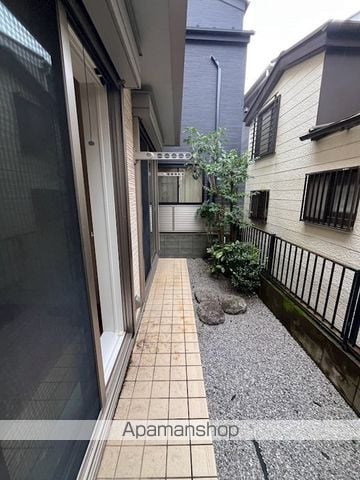 LAURIER EASTの内装写真
