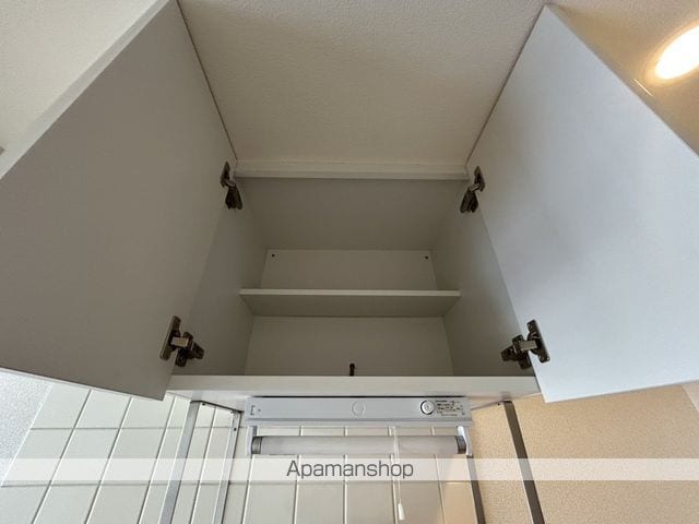 キャロル江坂の内装写真