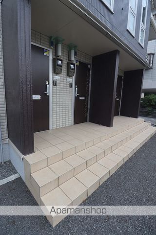 カルミアの玄関写真
