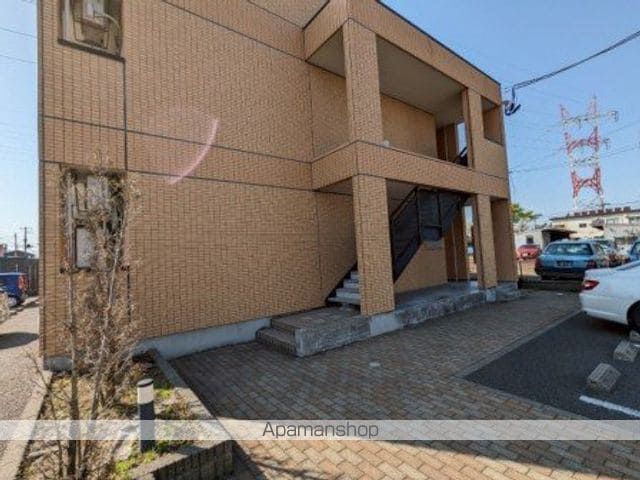 ルミエールの玄関写真