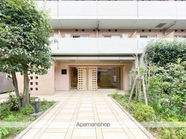 パークスフィア中野富士見町の玄関写真