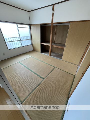 コルミー本郷の内装写真