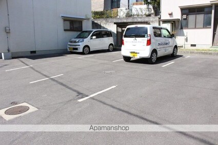 サンヒルズ尾道[1K/19.87m2]の駐車場