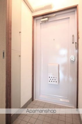 森ビル第８[1R/29.88m2]の玄関