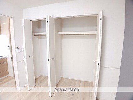 ディアコート唐崎[1LDK/42.38m2]の収納