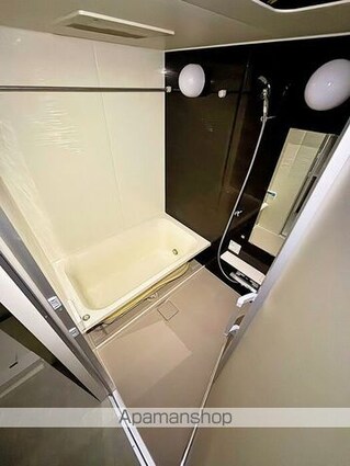 ロイヤルパークス仙台青葉通[3LDK/68.1m2]のバス