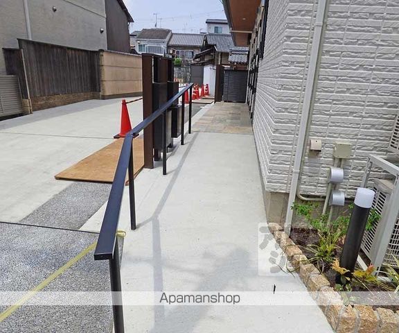 エルミタージュ下鴨東の玄関写真