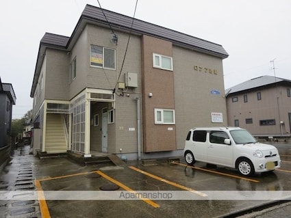 ロンブル館[1K/26.45m2]の外観2