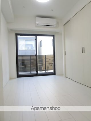 ＰＲＥＭＩＵＭ　ＣＵＢＥ　東高円寺[1DK/29.84m2]のリビング・居間