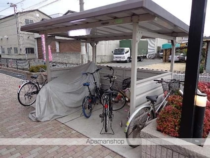 広島県福山市東手城町１丁目[3LDK/66.78m2]の共用部1