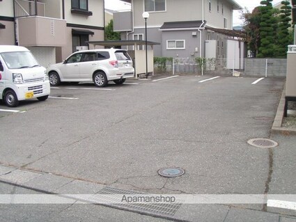 セジュール８たなか　Ｂ[2LDK/53.68m2]の駐車場