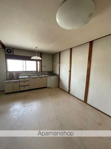 安芸高田市 2階建 築58年の内装写真