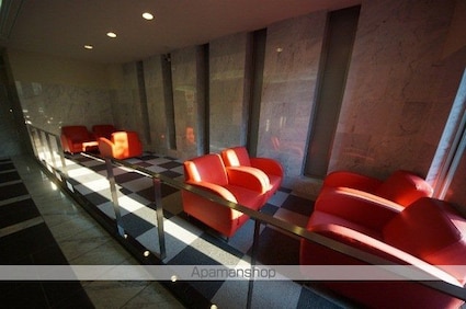 東京都新宿区西新宿８丁目[1K/20.03m2]の共用部4