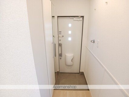 グラン・アルカディアⅢ[1LDK/44.7m2]の玄関